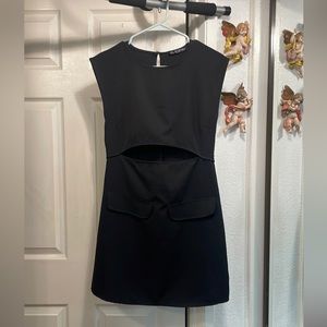 Black Dress that shows stomach from Turkey